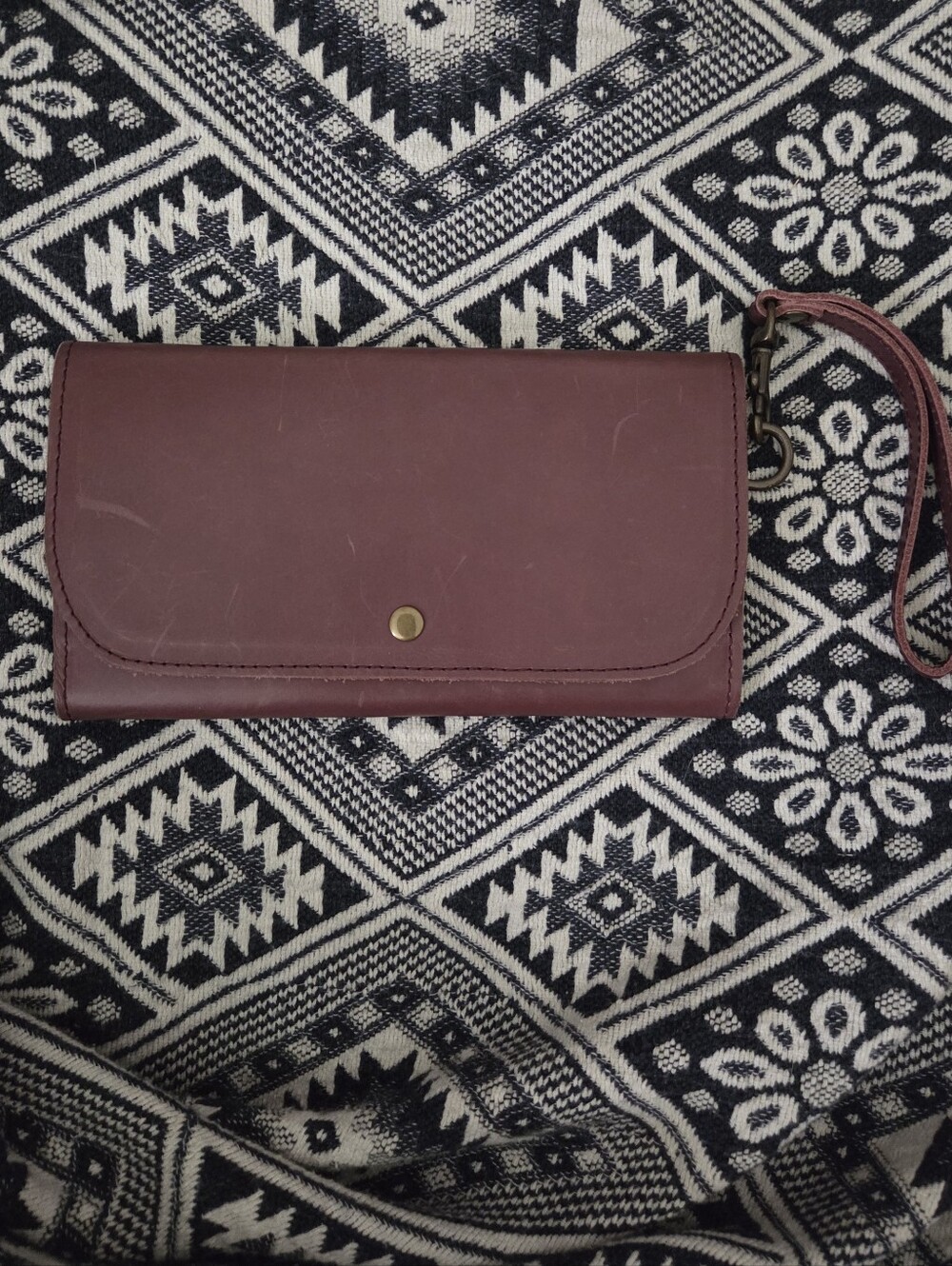 Able Leather Mare Phone Wallet In Dark Cherry